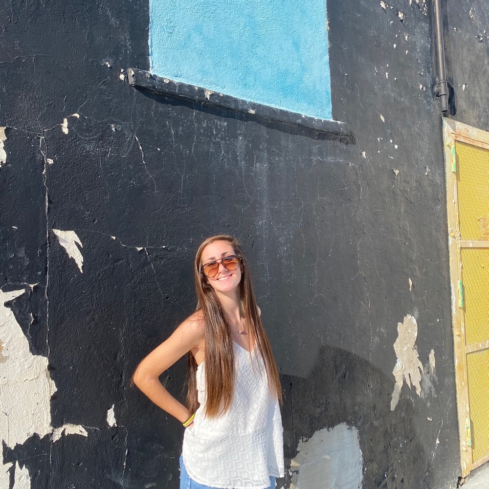 Meet your Posher, Lanie